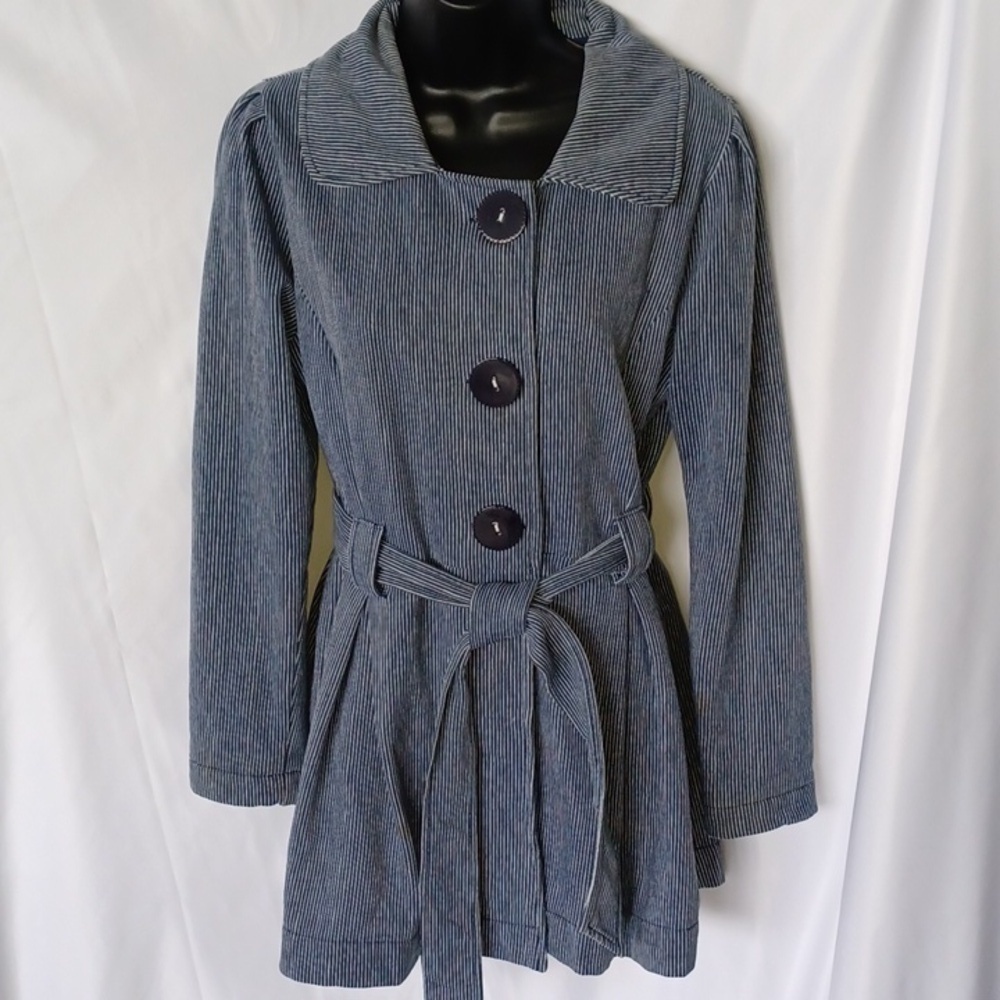 LA Kitty | Coat Jacket Jr size L Blue&White Striped Print, belted, stretchy